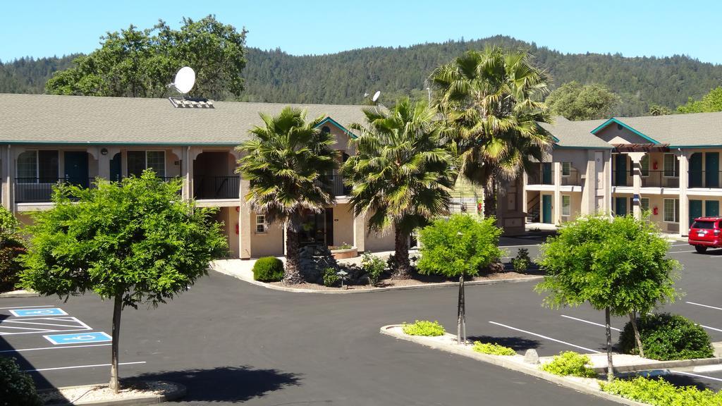 Cloverdale Wine Country Inn & Suites Exterior foto