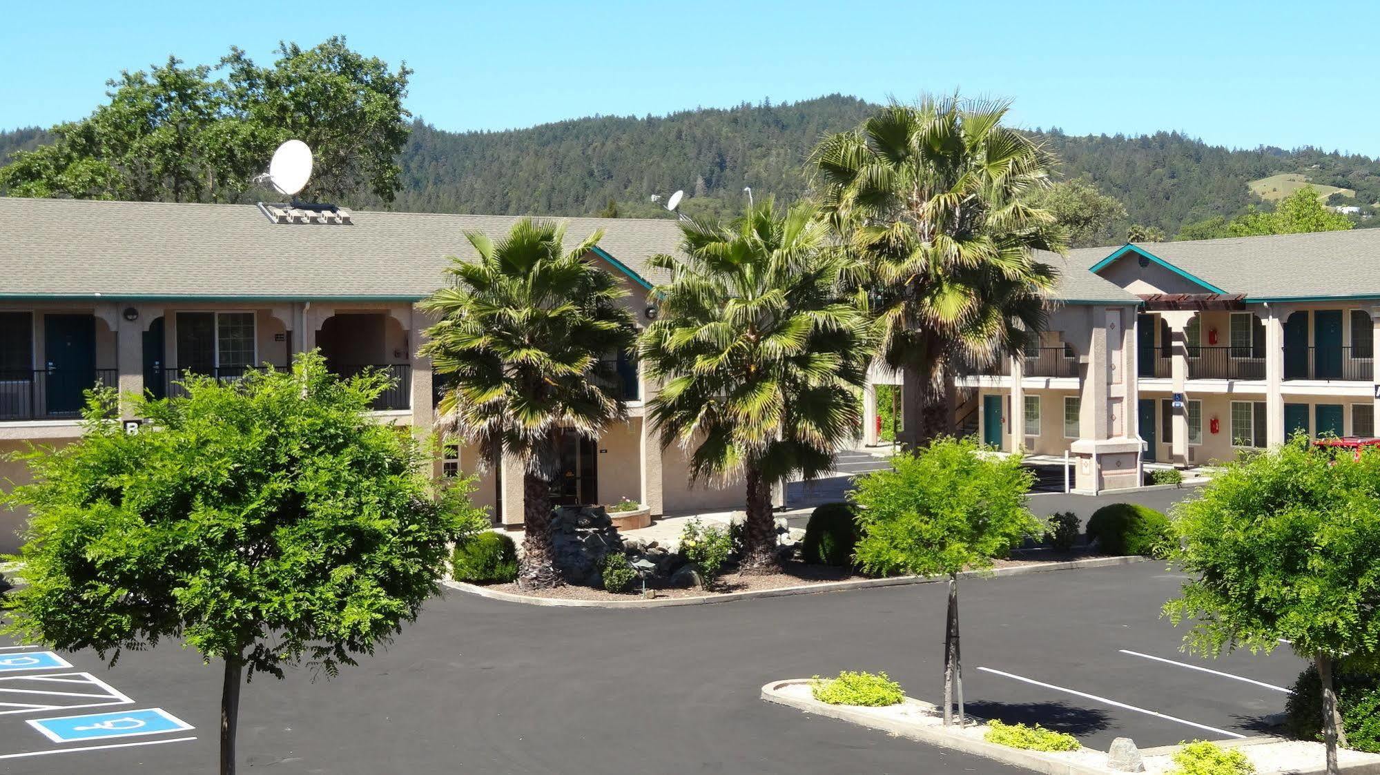 Cloverdale Wine Country Inn & Suites Exterior foto